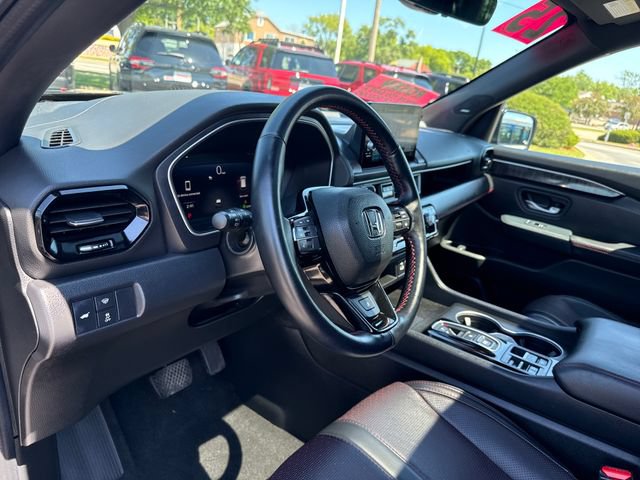 Used 2025 Honda Pilot Black Edition image 15