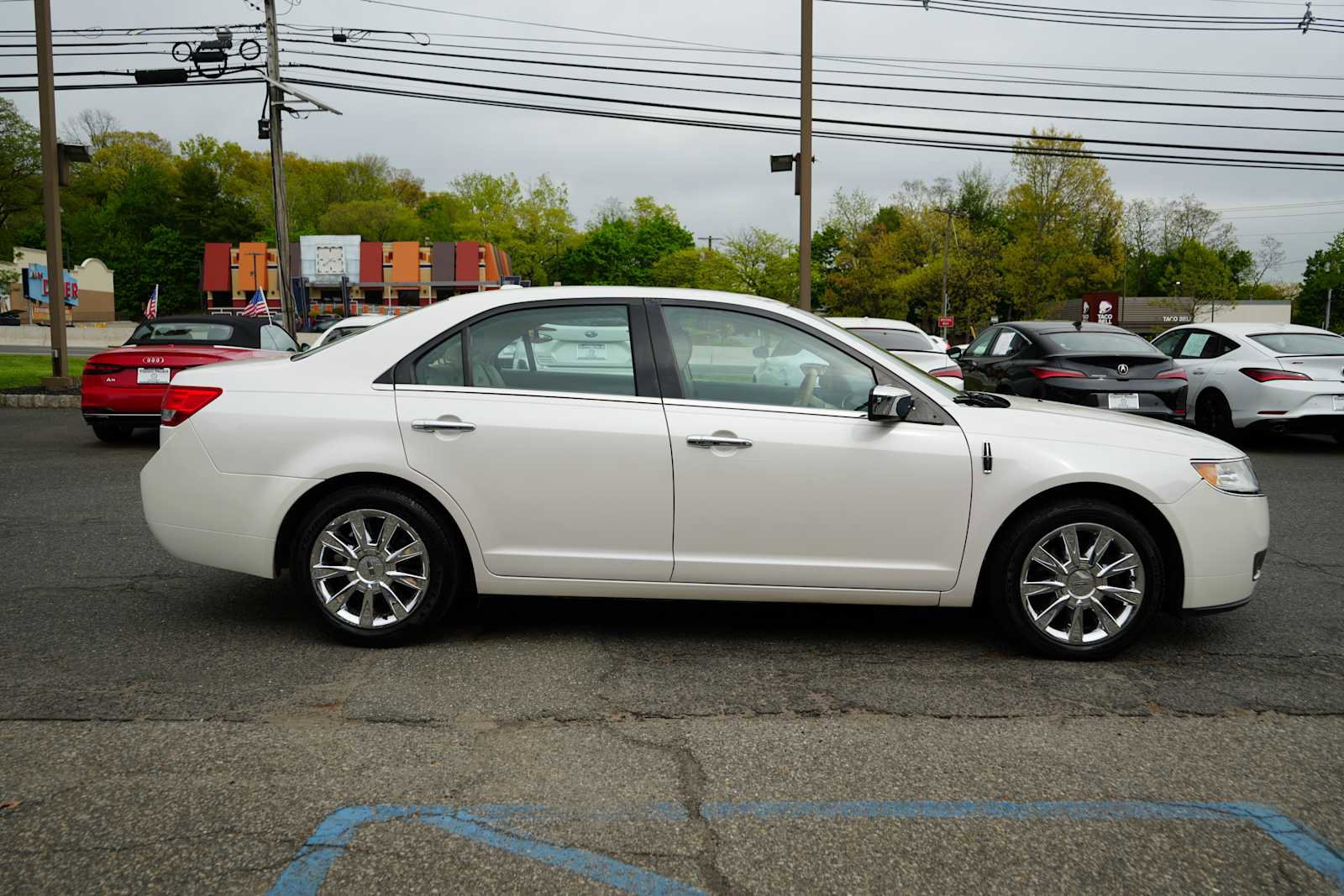 Used 2011 Lincoln MKZ AWD image 8