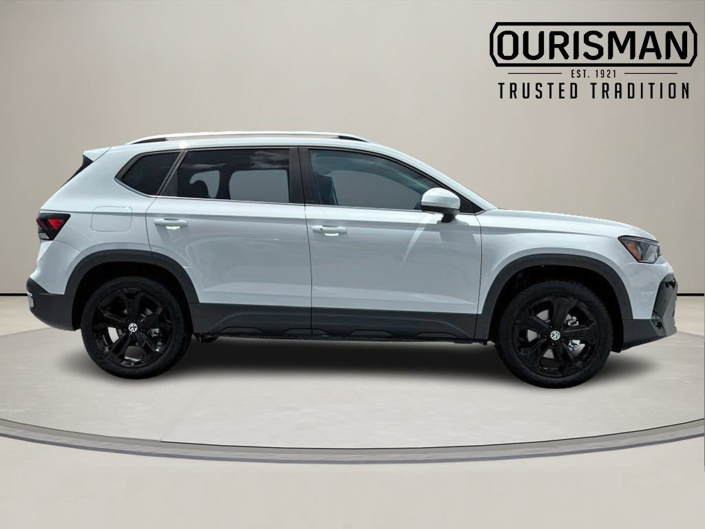 New 2025 Volkswagen Taos SEL image 2