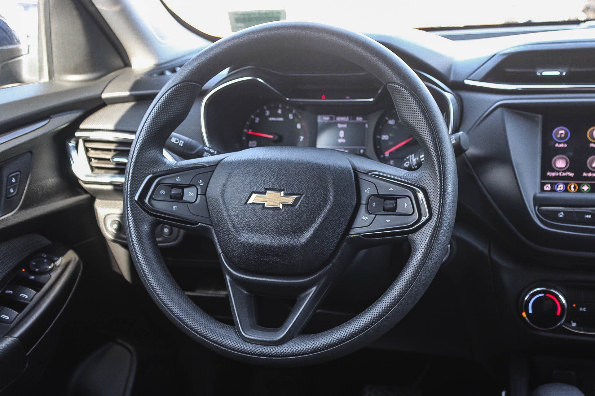 Used 2023 Chevrolet TrailBlazer LT image 17