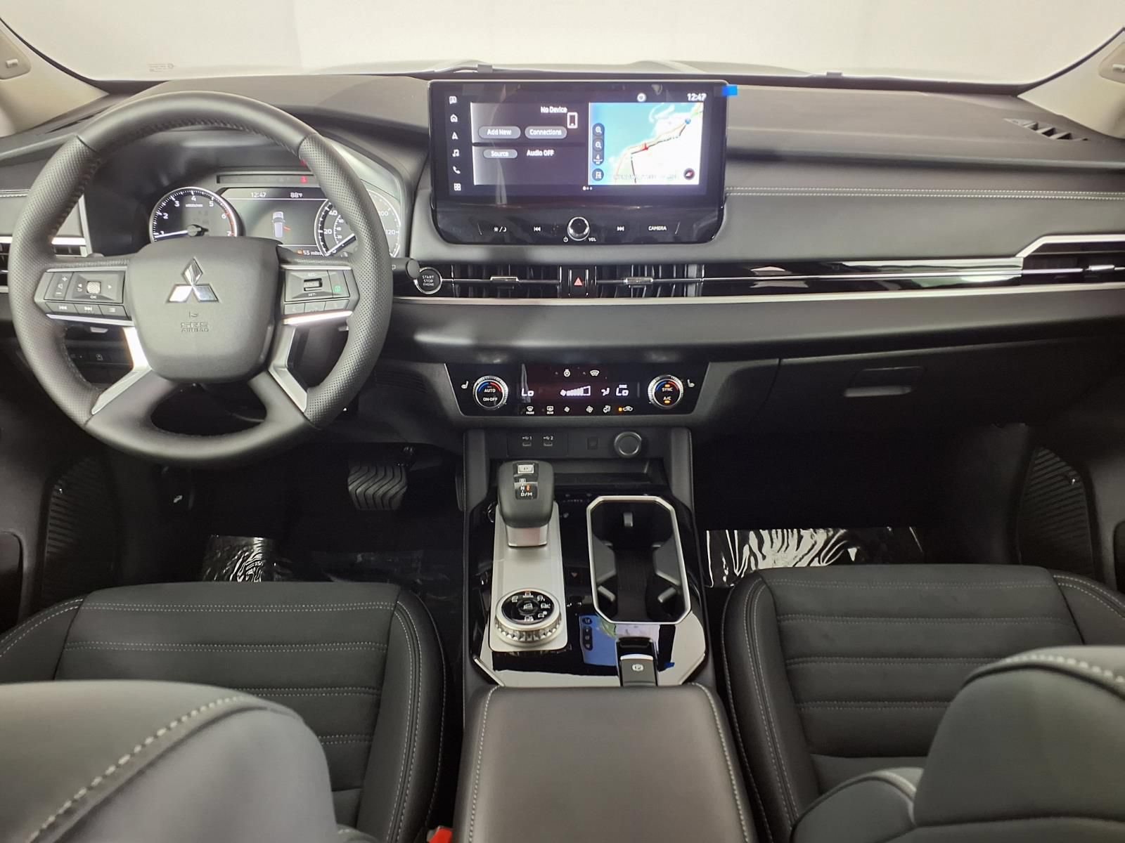 New 2026 Mitsubishi Outlander AWD image 11