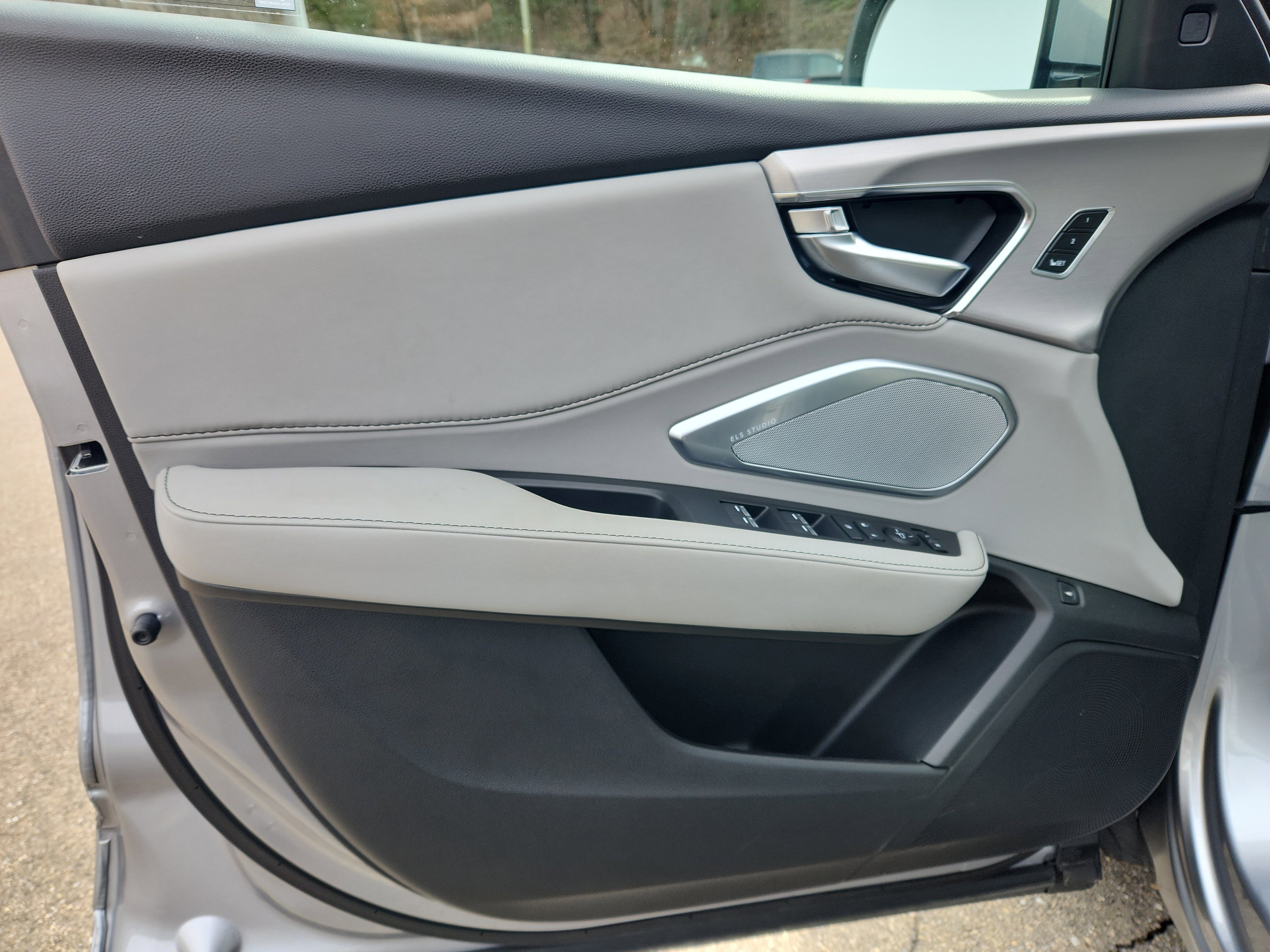 Used 2023 Acura RDX FWD w/ Technology Package image 11