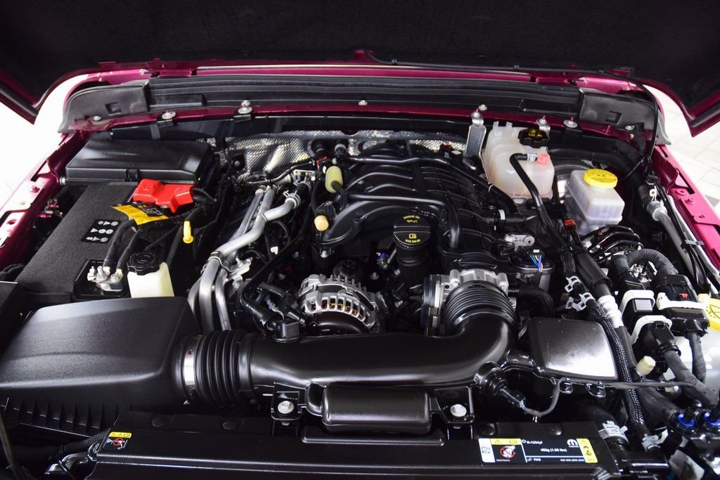 Used 2024 Jeep Wrangler Sahara w/ Technology Group image 31