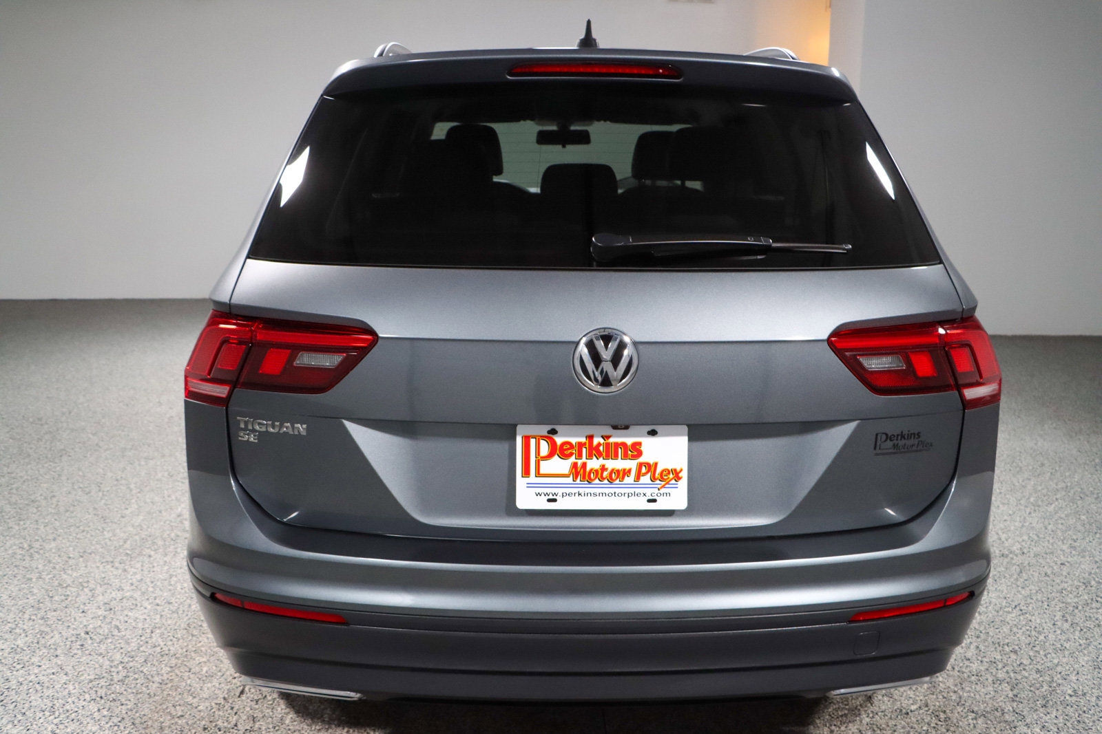Used 2019 Volkswagen Tiguan SEL Premium R-Line image 8
