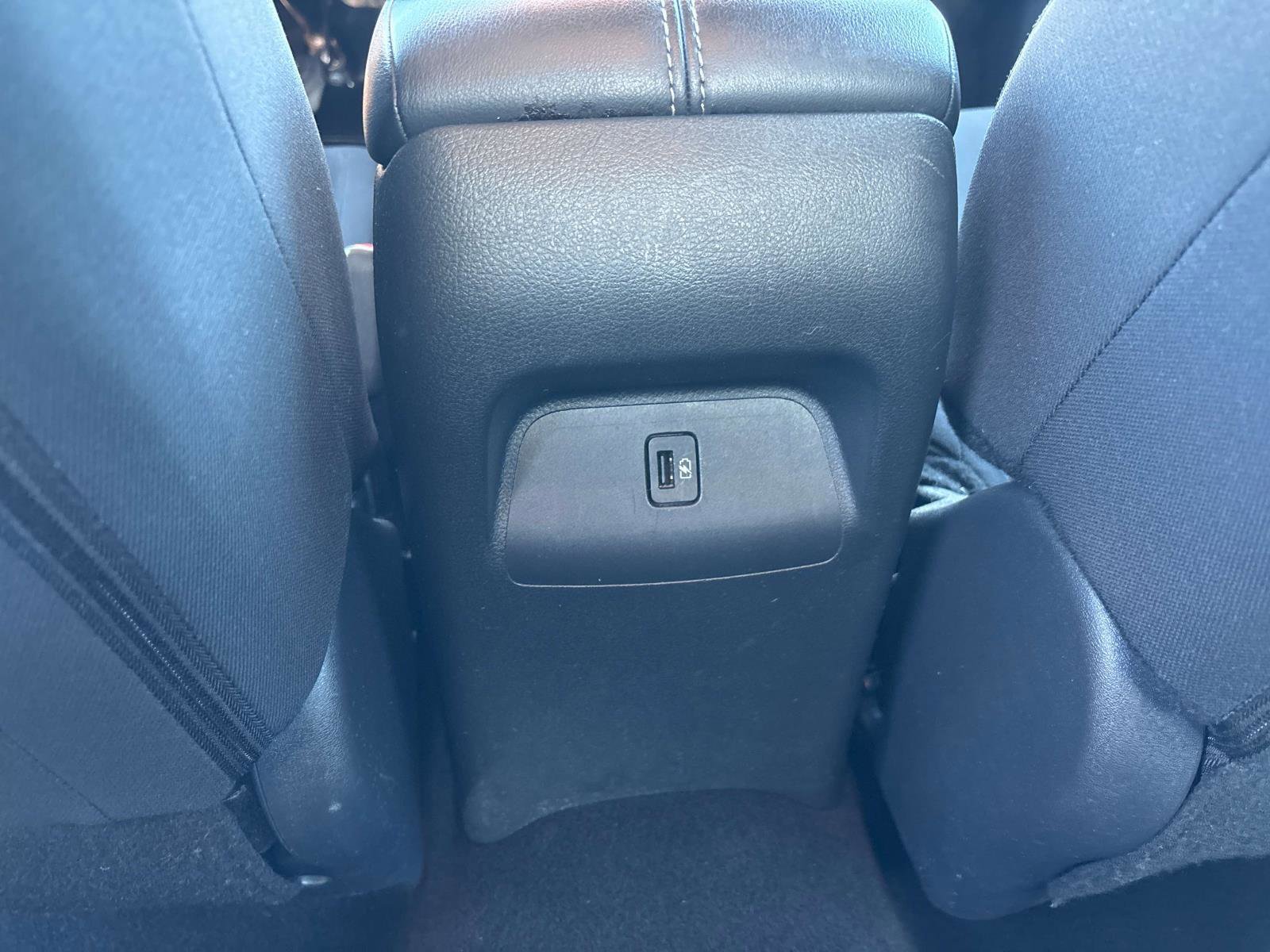 Used 2023 Nissan Sentra SV FWD image 11