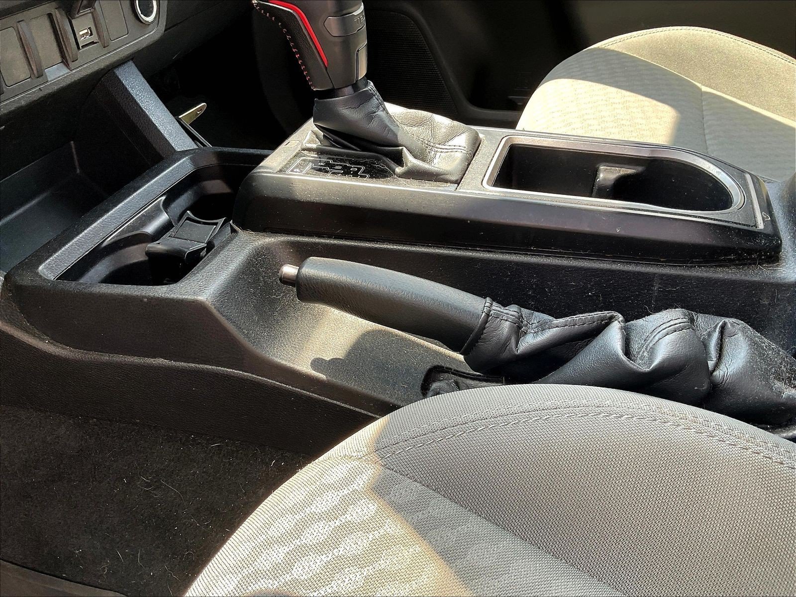 Used 2023 Toyota Tacoma SR AWD/4WD image 18