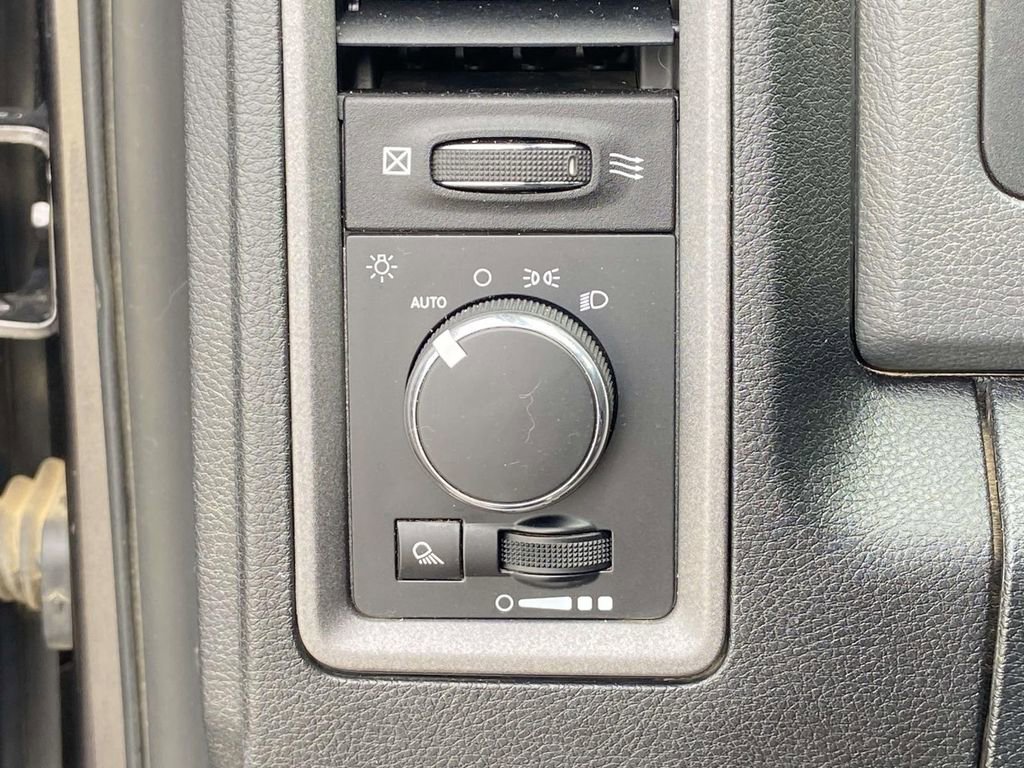 Used 2017 RAM 2500 Tradesman w/ Chrome Appearance Group AWD/4WD image 27