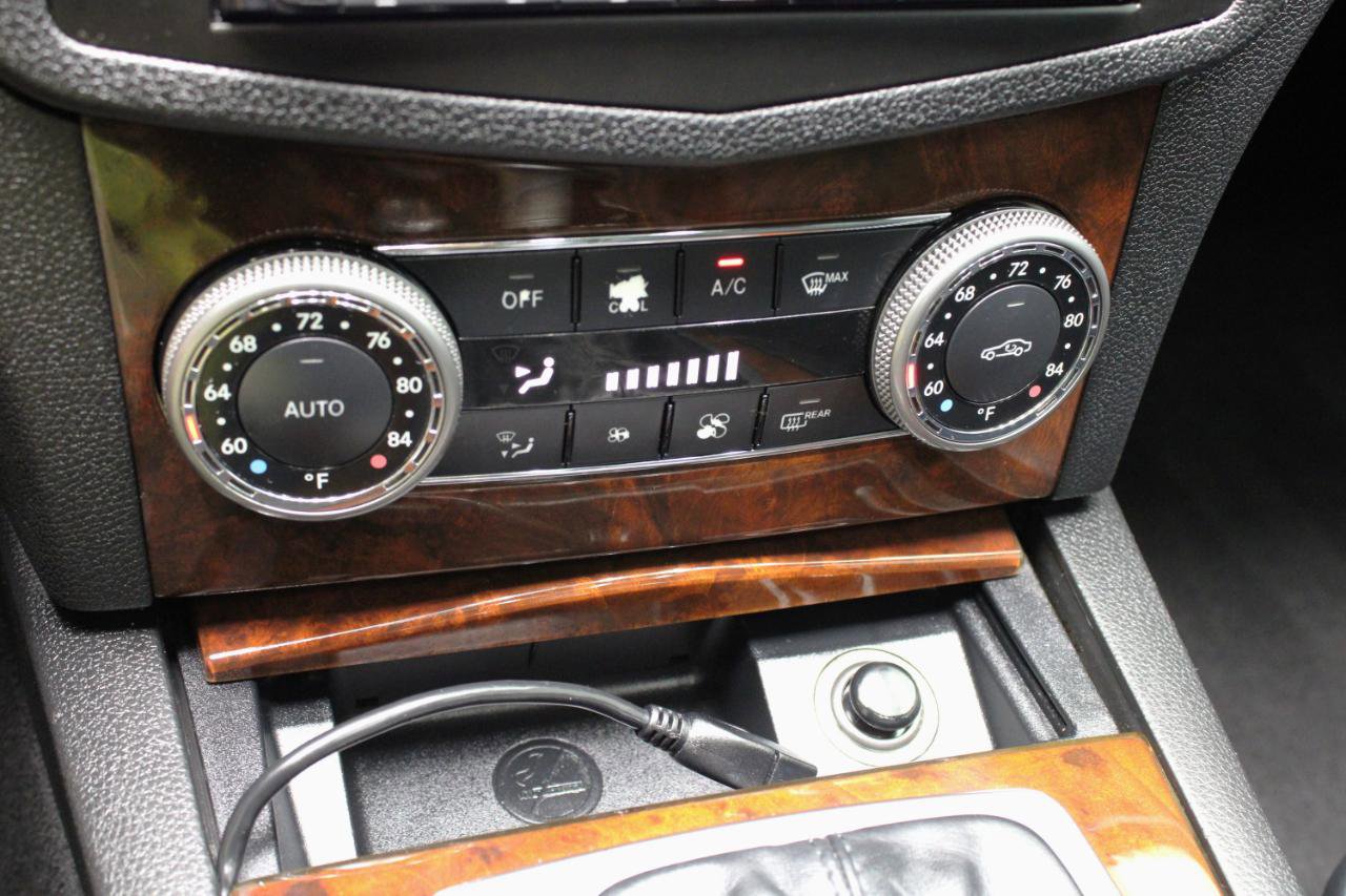 Used 2011 Mercedes-Benz C 300 Sedan image 66