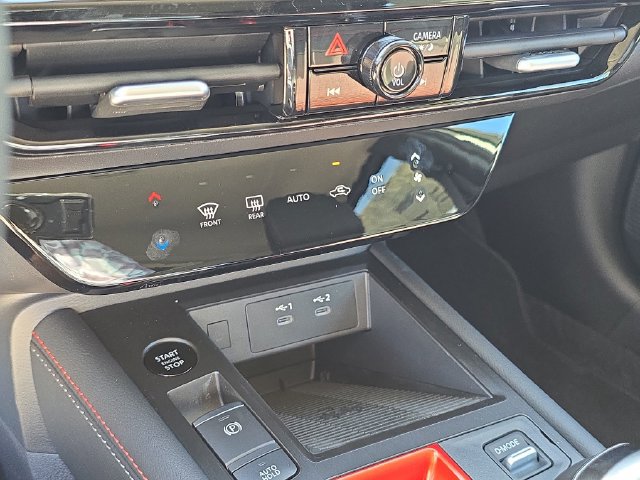 New 2026 Nissan Kicks SR FWD image 26