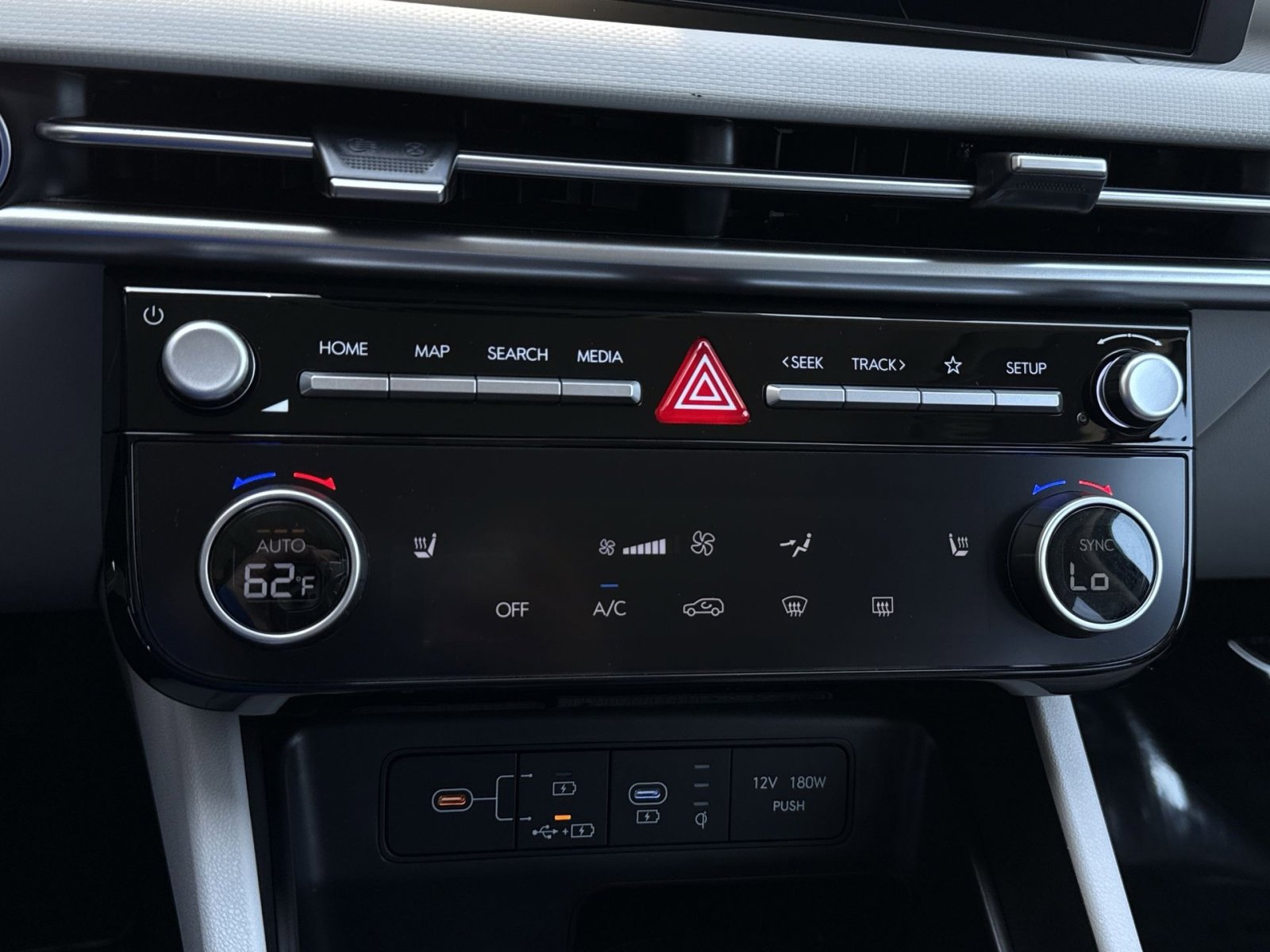 Certified 2025 Hyundai Tucson SEL FWD image 21