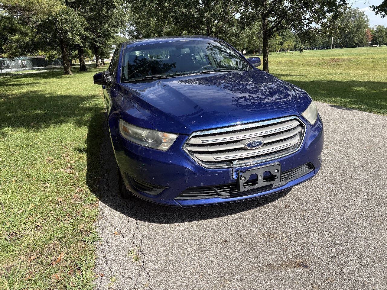 Used 2014 Ford Taurus SEL FWD image 16