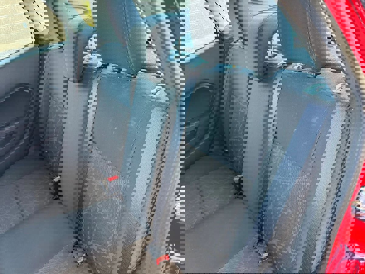 Used 2012 Ford Fiesta SE FWD image 43