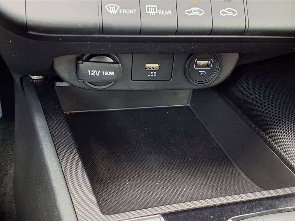 Used 2023 Hyundai Elantra SEL w/ Cargo Package image 20