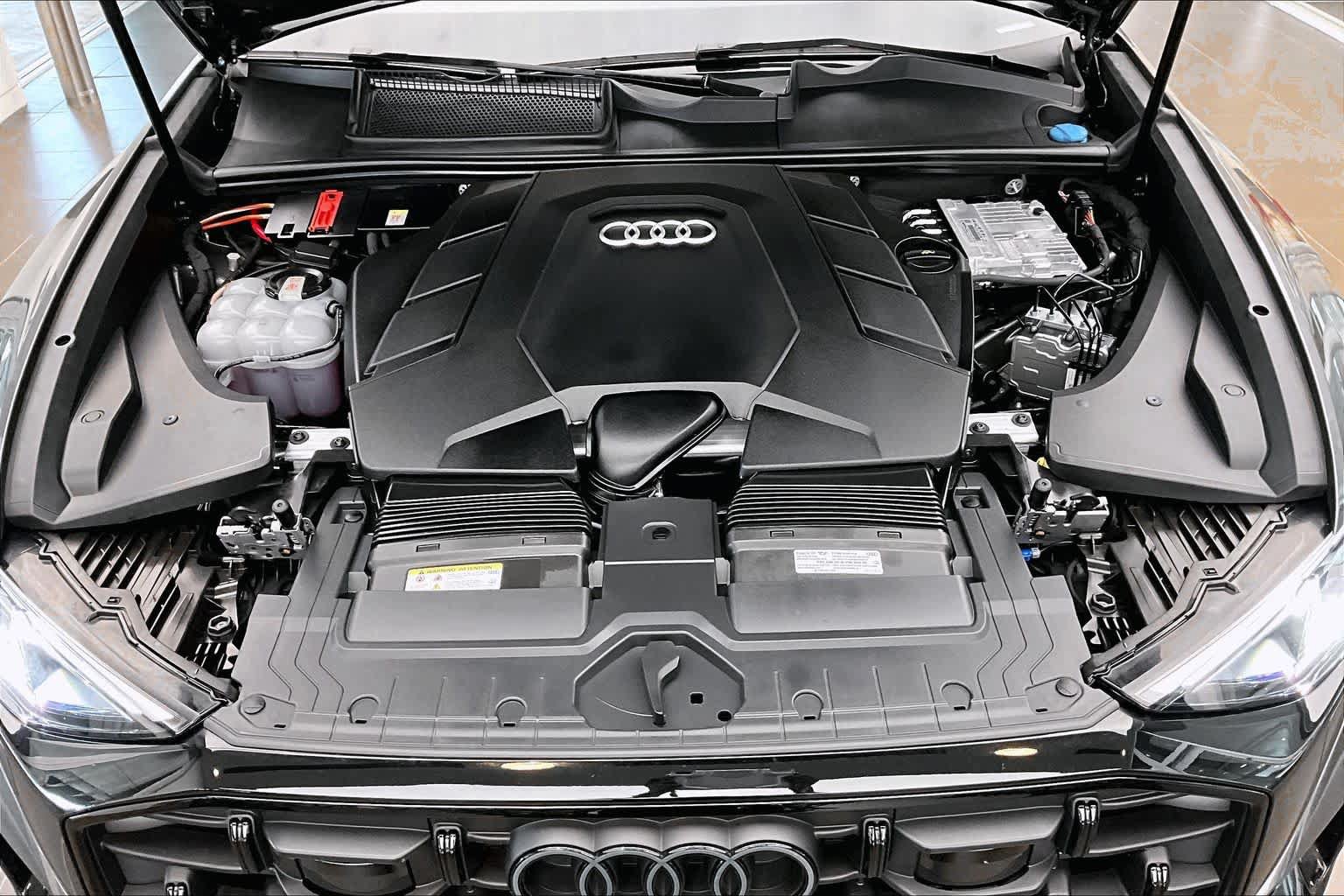 Certified 2025 Audi Q8 Premium Plus AWD/4WD image 29
