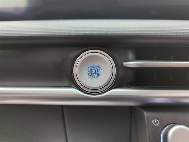 Used 2025 Hyundai Tucson SE image 38