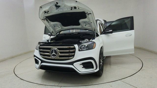 Used 2024 Mercedes-Benz GLS 450 4MATIC image 79