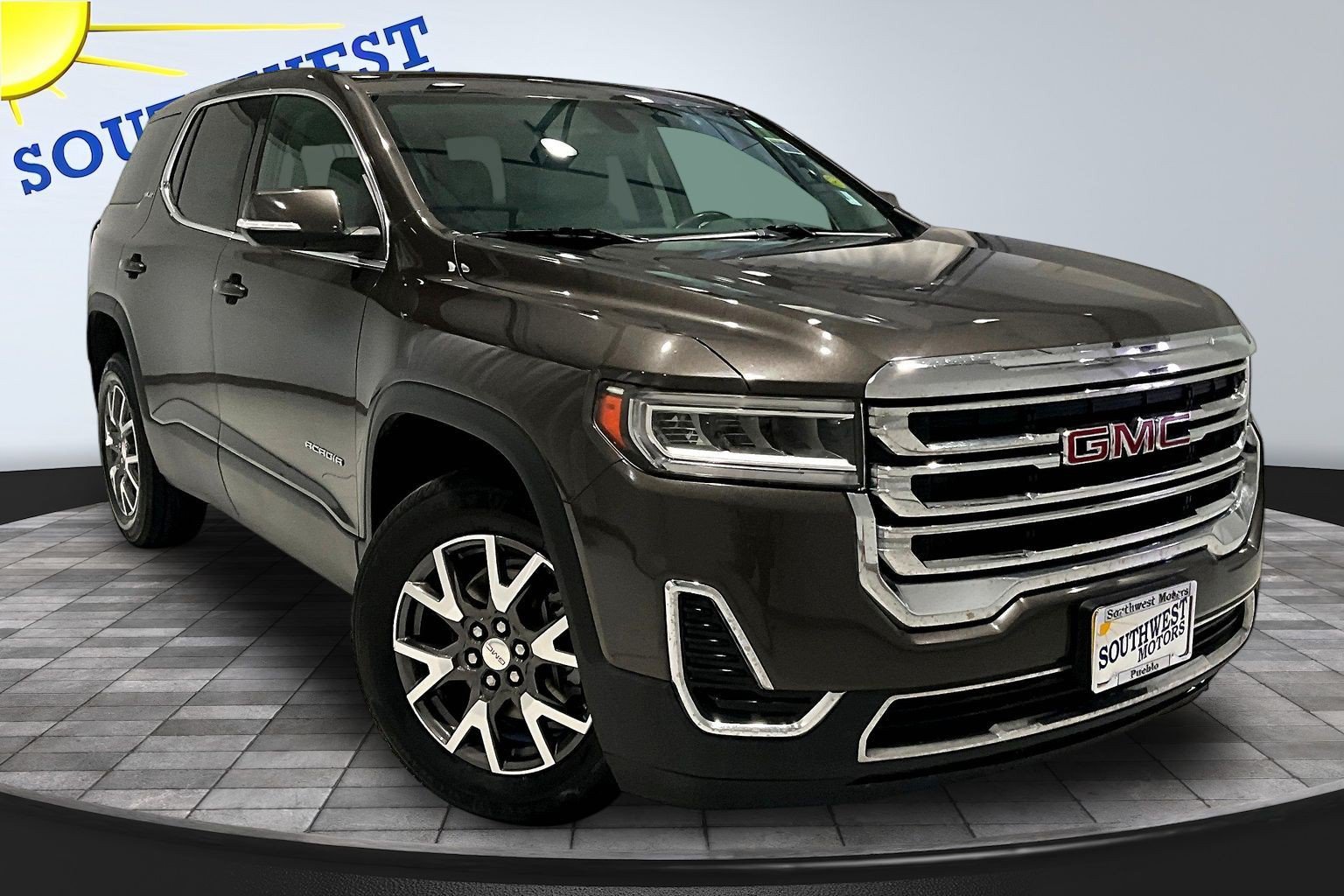 Used 2020 GMC Acadia SLE AWD/4WD image 3