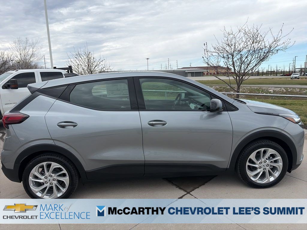 New 2027 Chevrolet Bolt LT FWD image 9