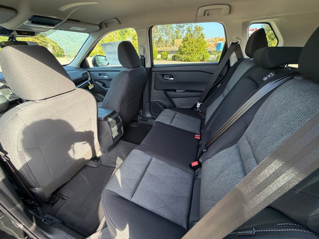 New 2026 Nissan Rogue SV FWD image 23