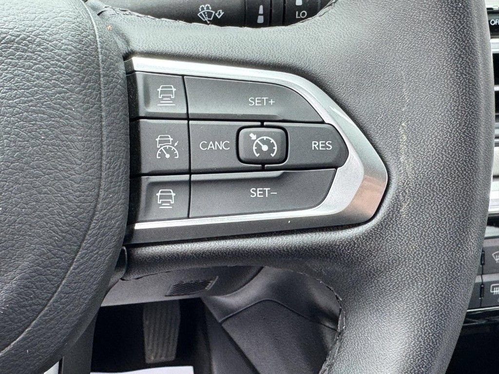 Used 2024 Jeep Compass Limited AWD/4WD image 23