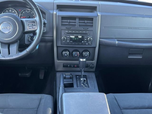 Used 2012 Jeep Liberty Sport w/ Popular Equipment Group AWD/4WD image 16