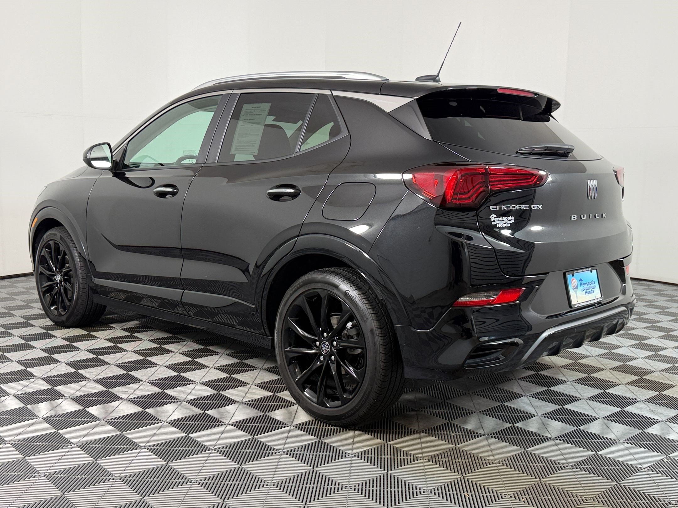 Used 2024 Buick Encore GX Sport Touring w/ Experience Buick Package FWD image 2