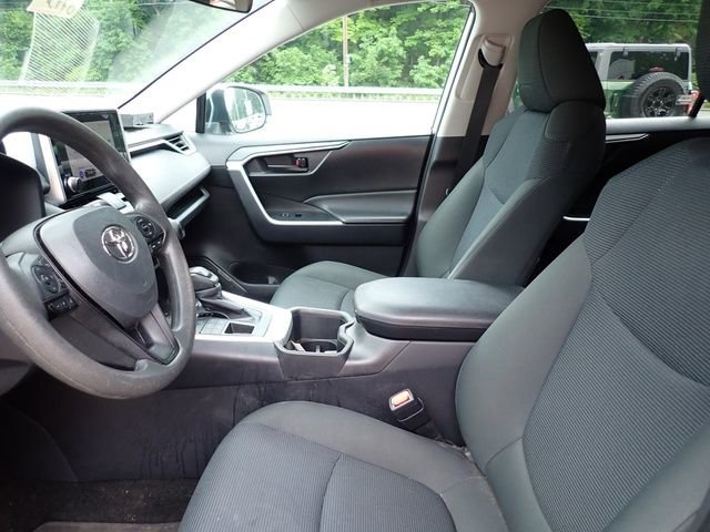 Certified 2024 Toyota RAV4 LE AWD/4WD image 10