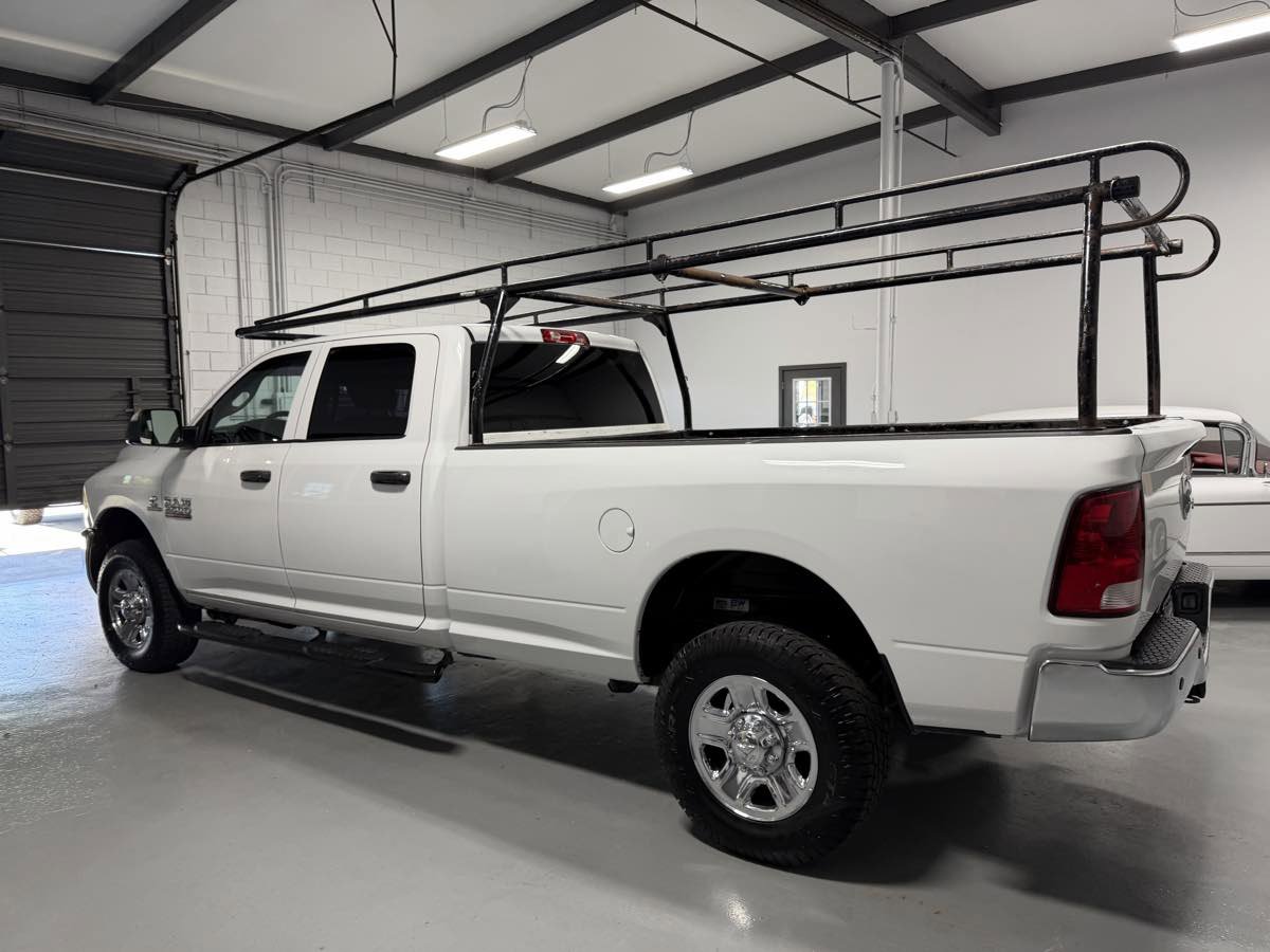 Used 2018 RAM 2500 Tradesman w/ Chrome Appearance Group AWD/4WD image 7