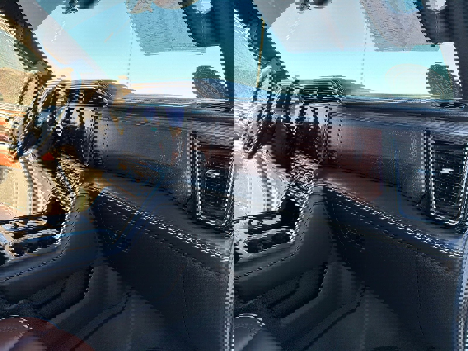 Used 2024 GMC Sierra 2500 Denali Ultimate image 26