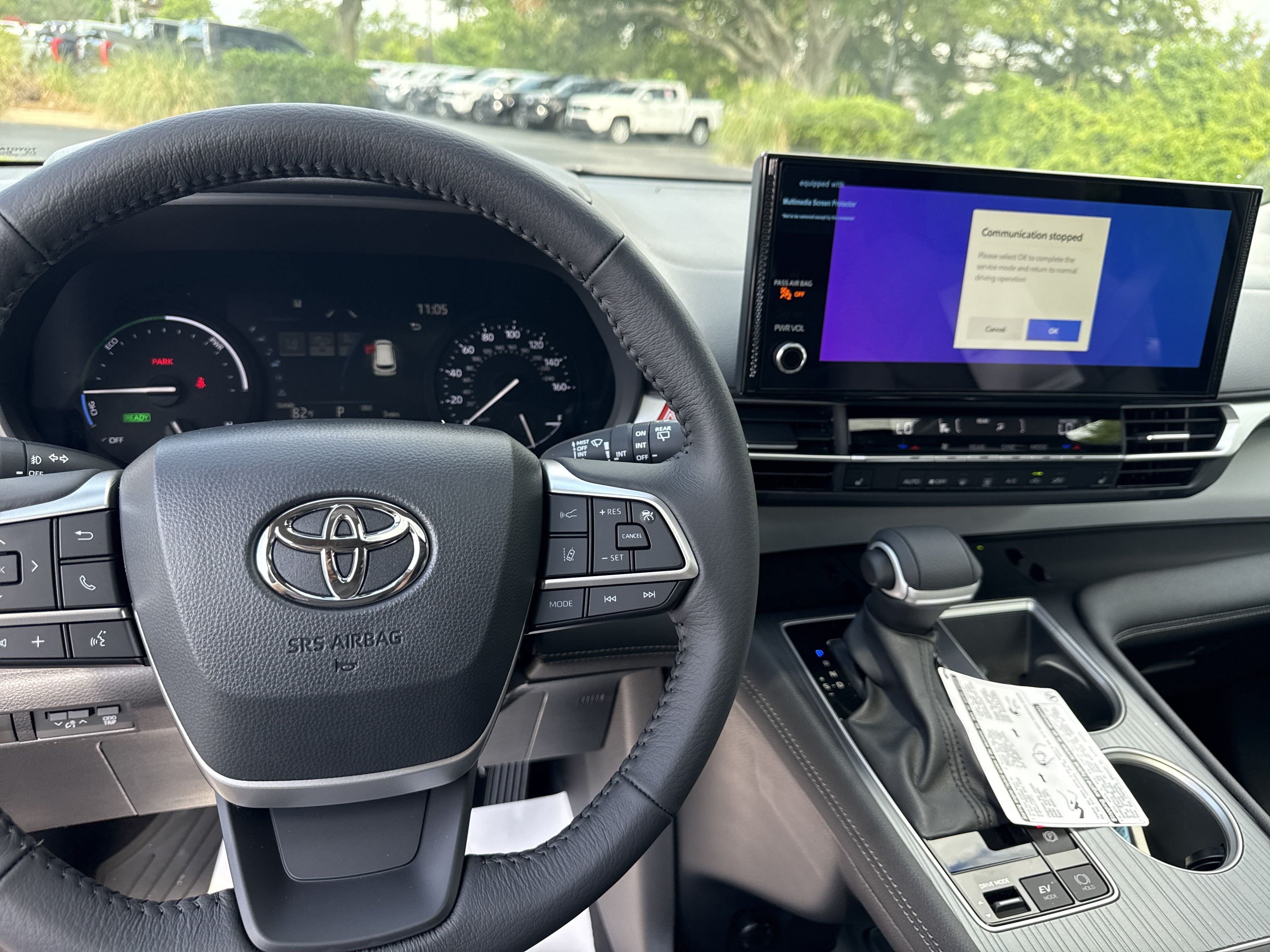 New 2025 Toyota Sienna XLE w/ XLE Plus Package FWD image 17