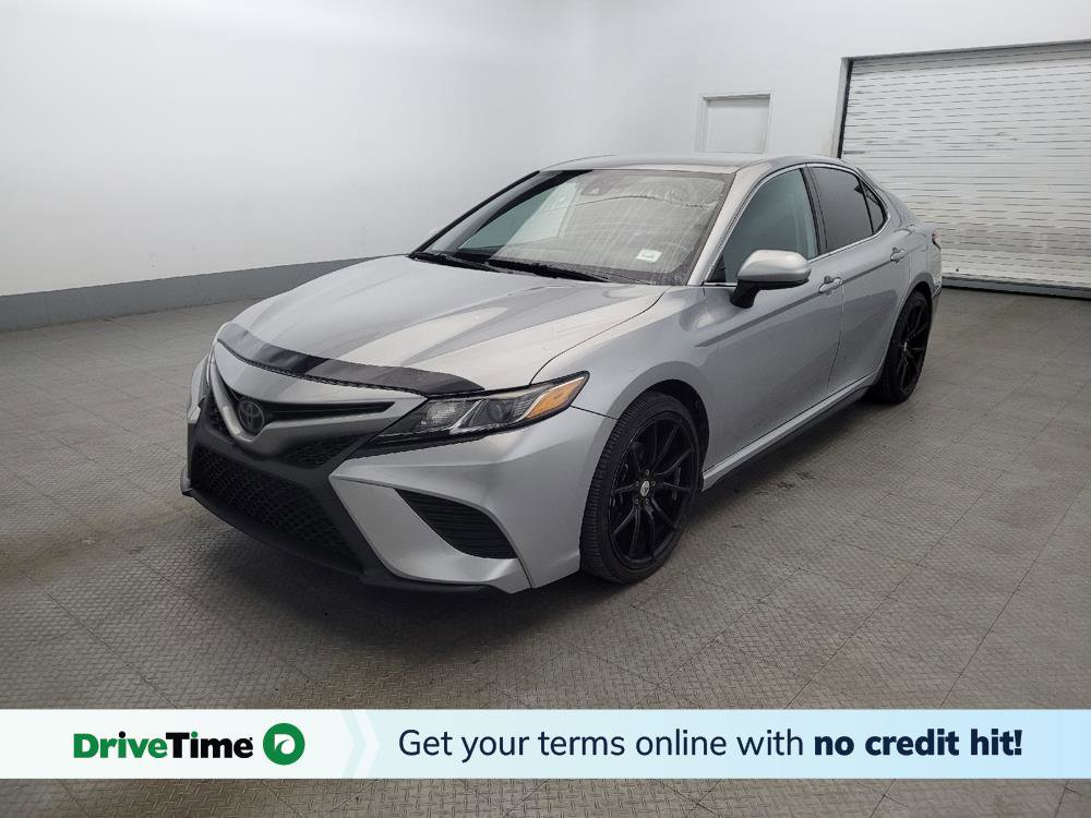 Used 2020 Toyota Camry SE image 1
