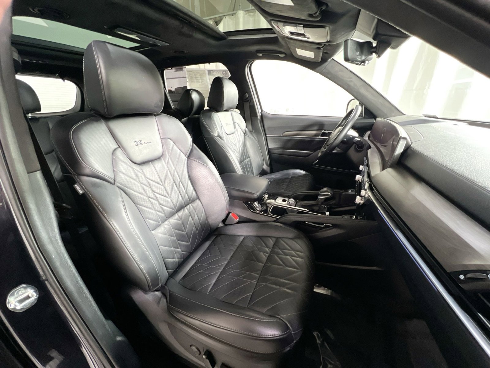 Used 2025 Kia Telluride SX Prestige X-Line image 23