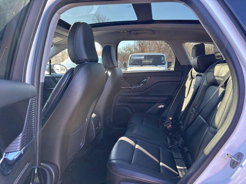 Certified 2022 Lincoln Corsair AWD w/ Premium Package image 10