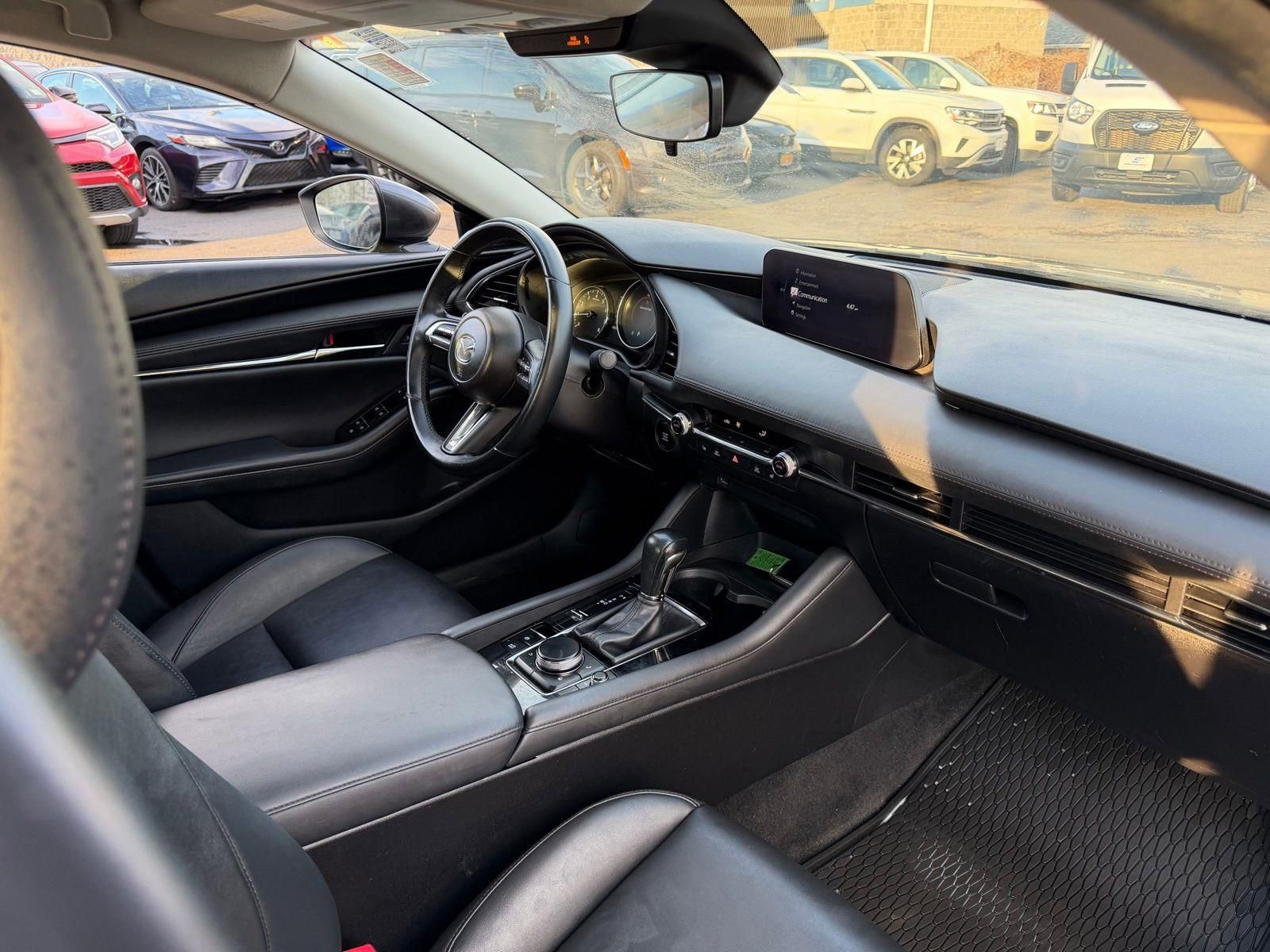 Used 2021 MAZDA MAZDA3 s image 11