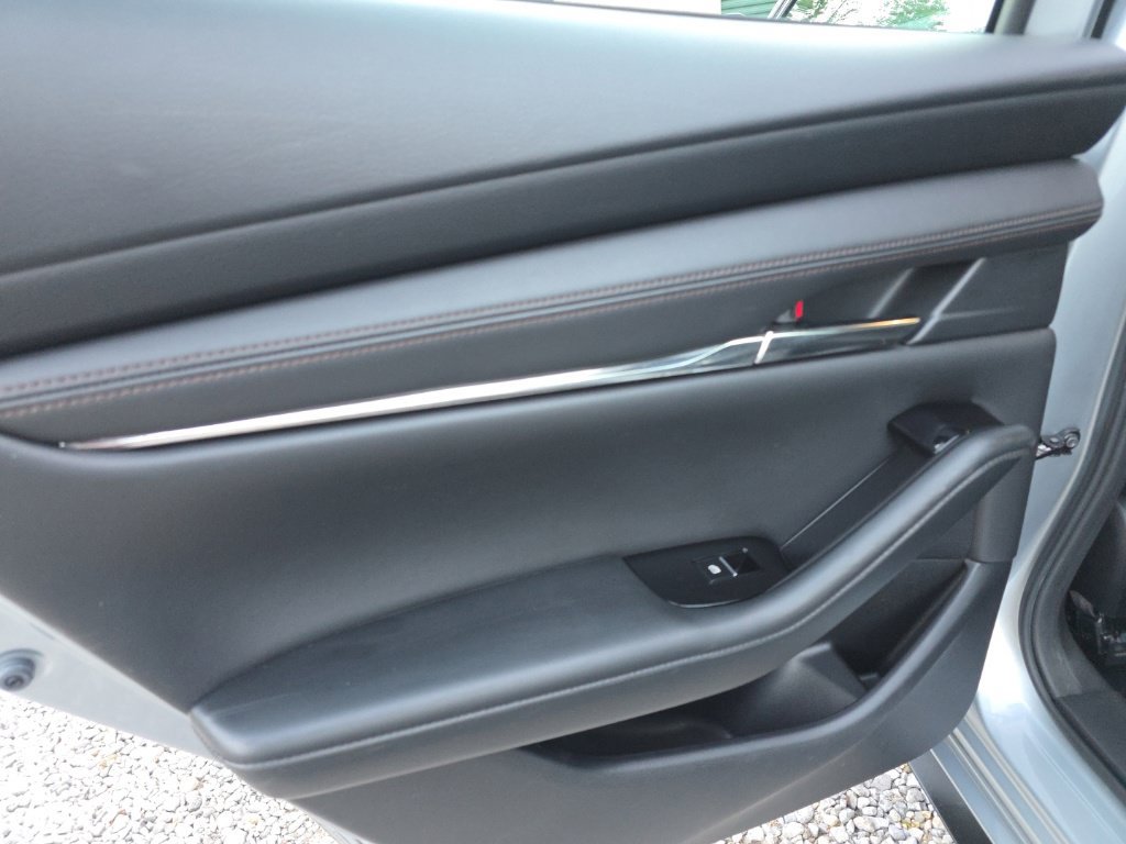 Used 2019 MAZDA MAZDA3 Sedan w/ Preferred Package FWD image 15
