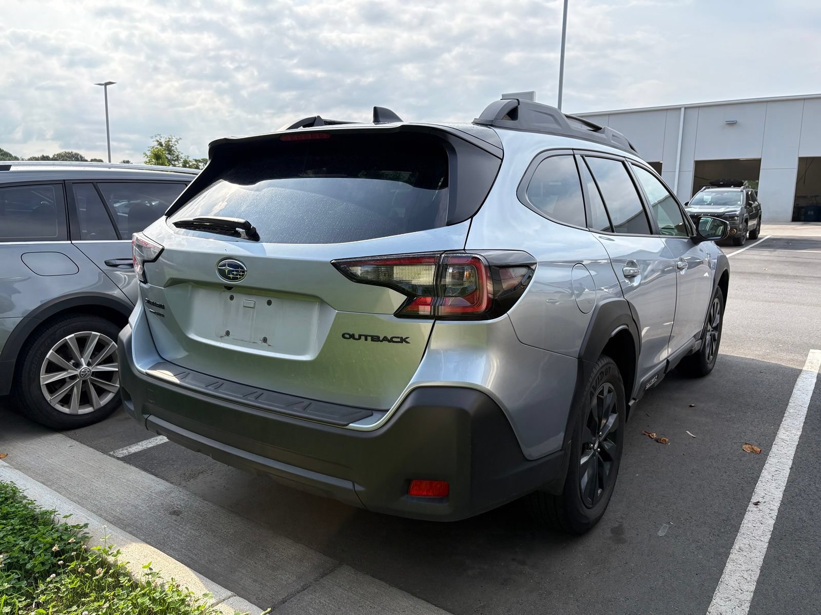 Certified 2023 Subaru Outback Onyx Edition AWD/4WD image 6