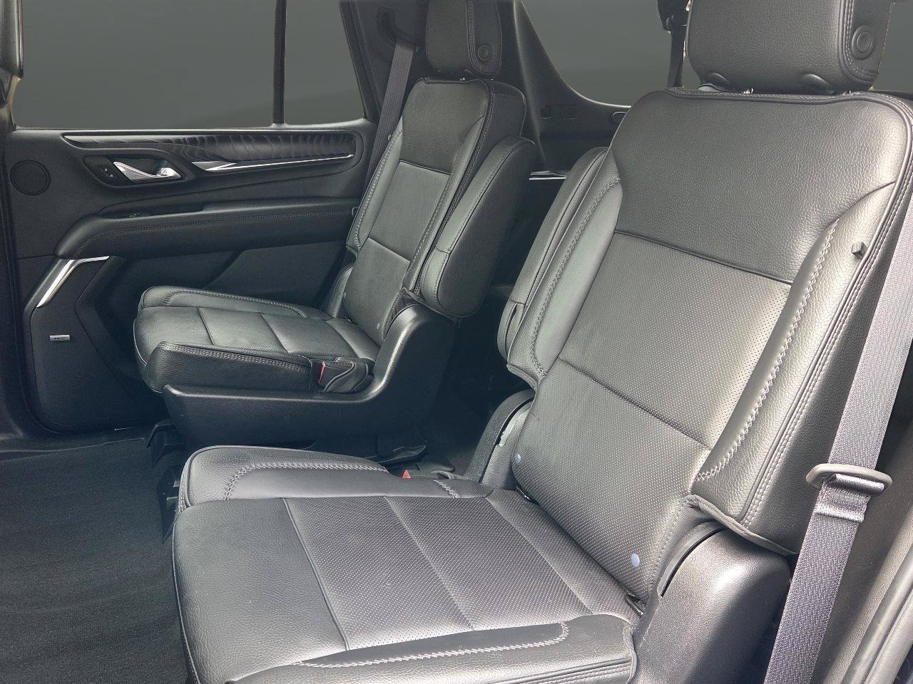 Used 2023 GMC Yukon Denali w/ Max Trailering Package AWD/4WD image 13