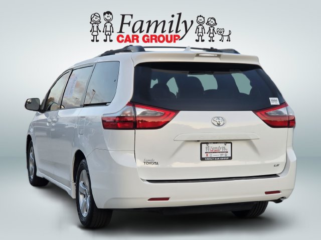 Used 2020 Toyota Sienna LE FWD image 3