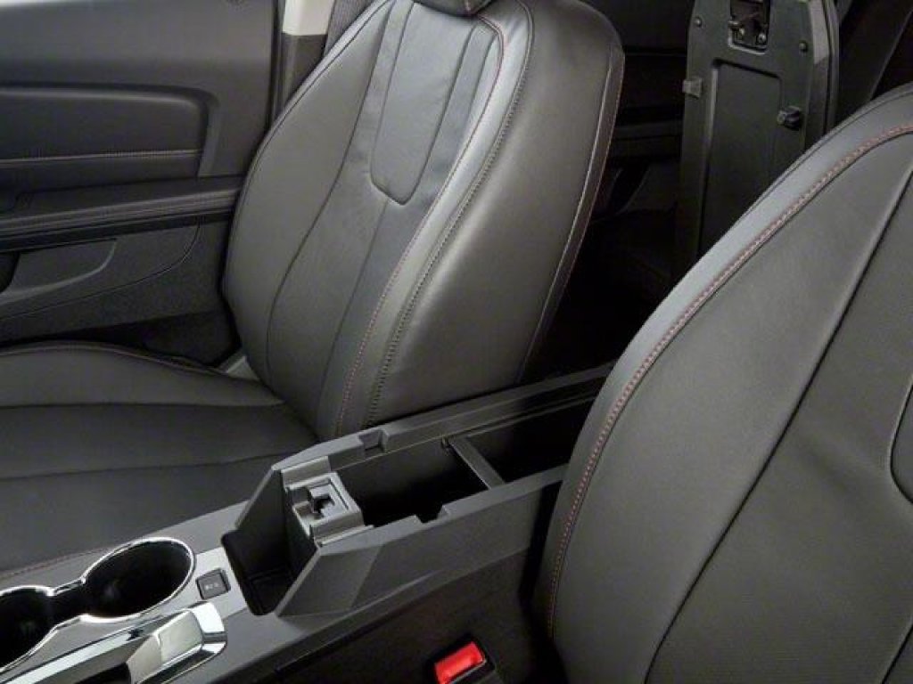Used 2010 GMC Terrain SLE FWD image 12