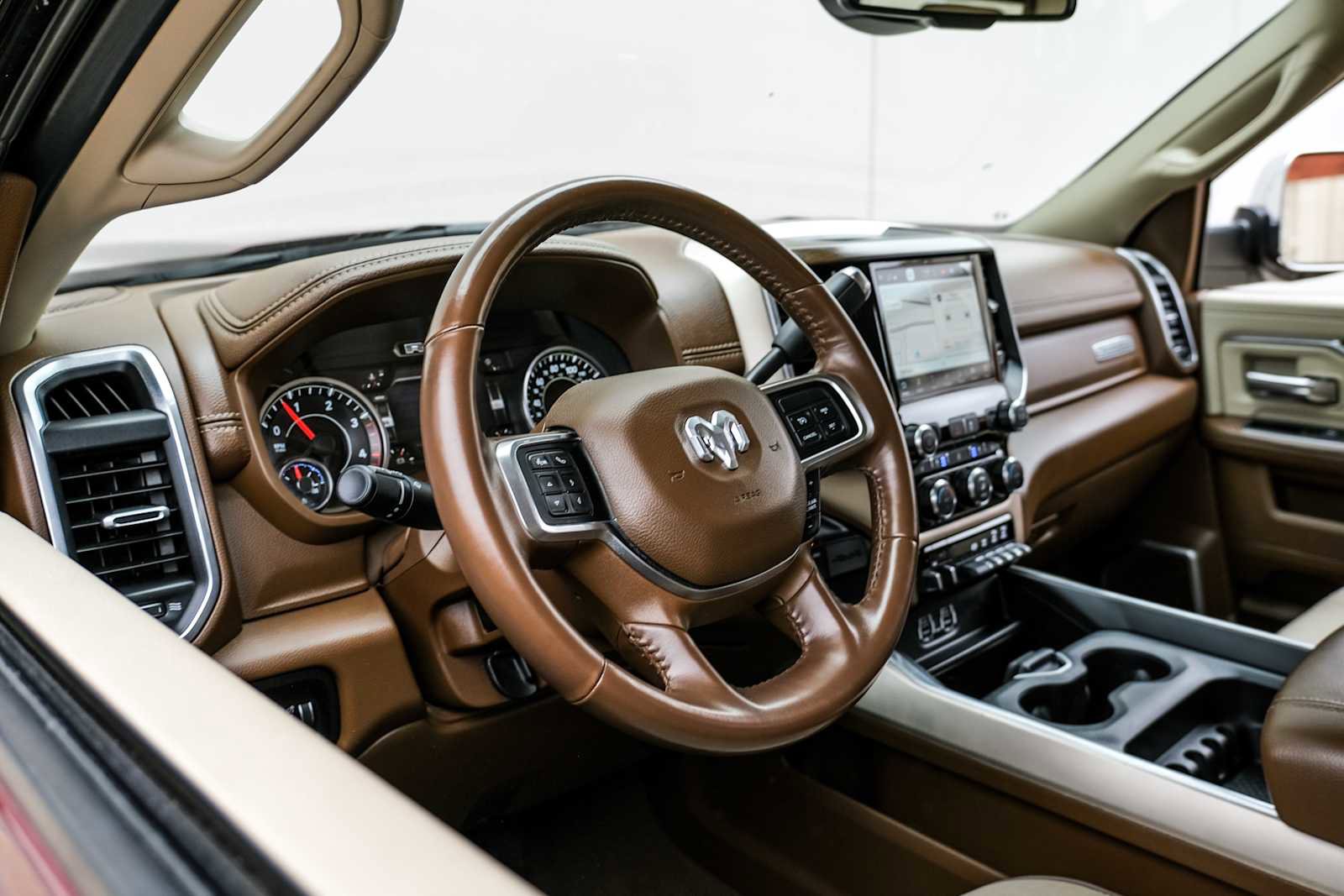 Used 2022 RAM 2500 Laramie AWD/4WD image 18
