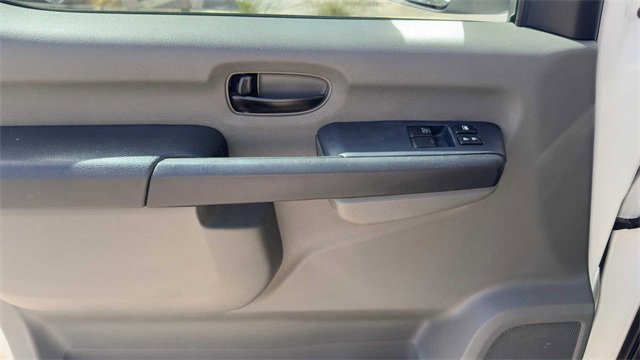 Used 2021 Nissan NV 2500 S image 11