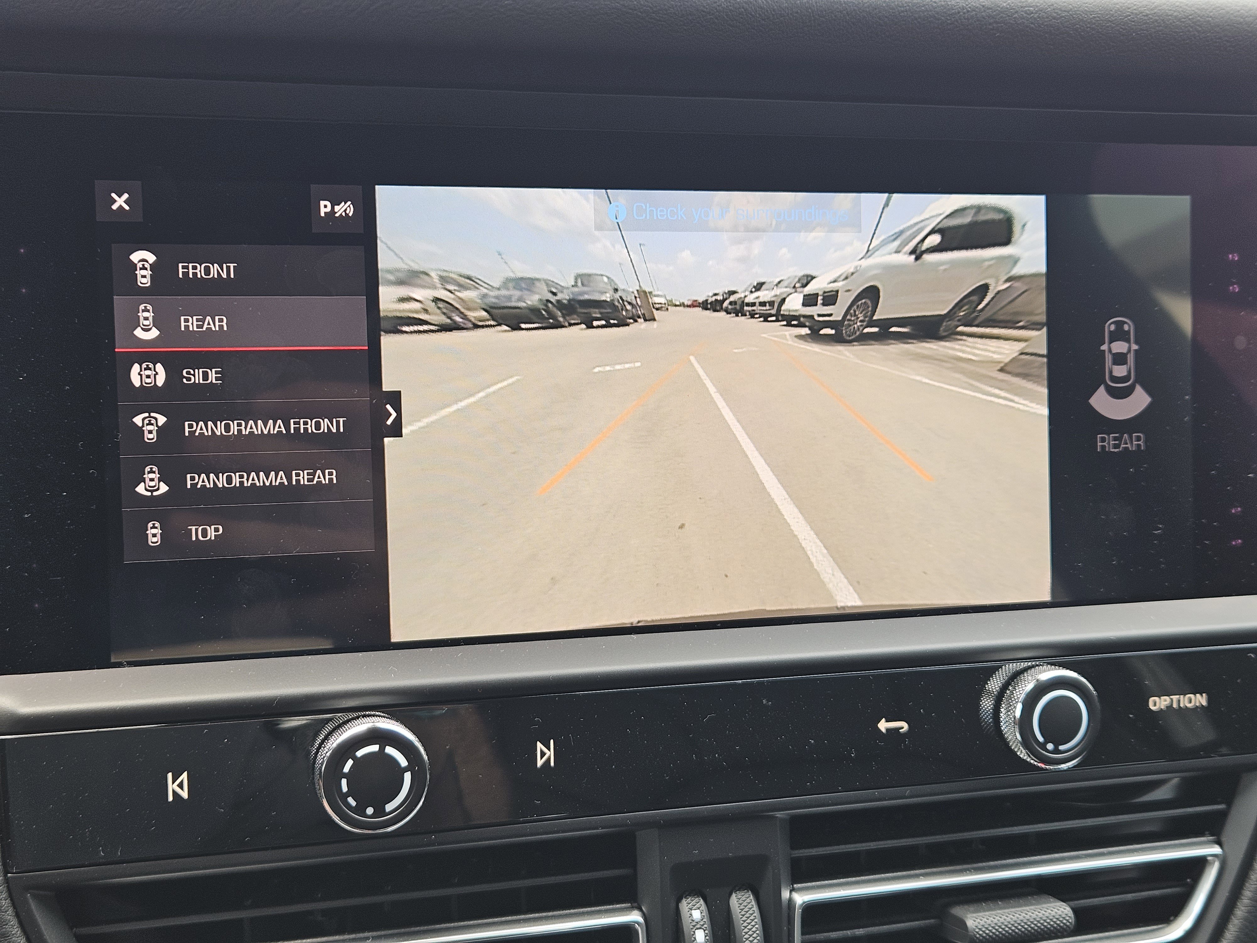 Certified 2026 Porsche Macan GTS image 18