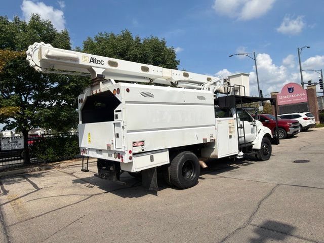 Used 2015 Ford F750 2WD Regular Cab Super Duty image 4