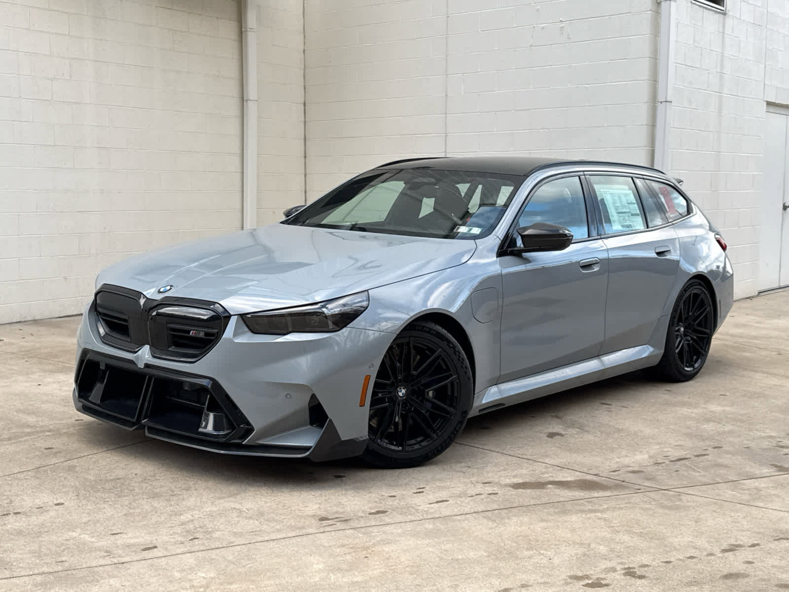 New 2026 BMW M5 Touring image 1