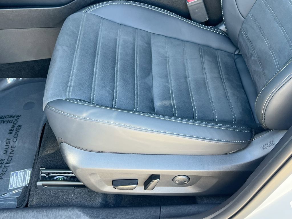 New 2026 Nissan Rogue SL AWD/4WD image 19