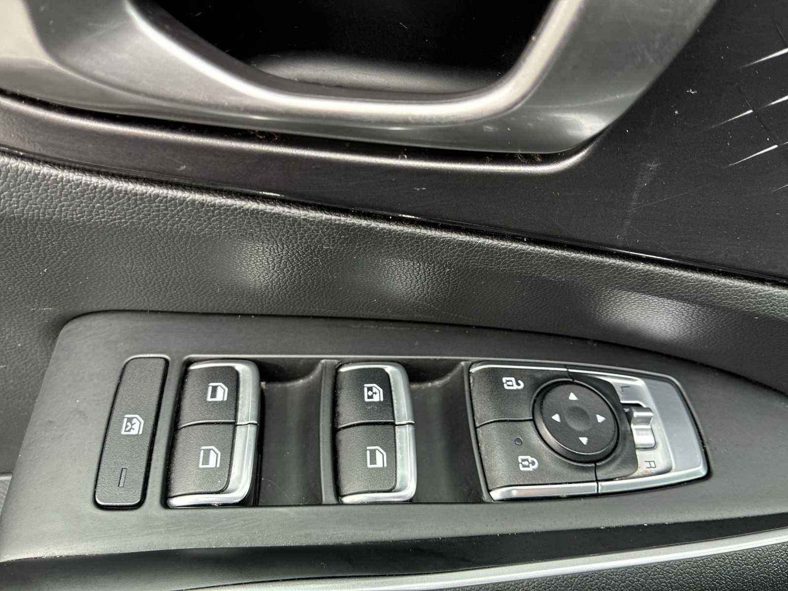 Used 2022 Kia Sorento LX AWD/4WD image 15