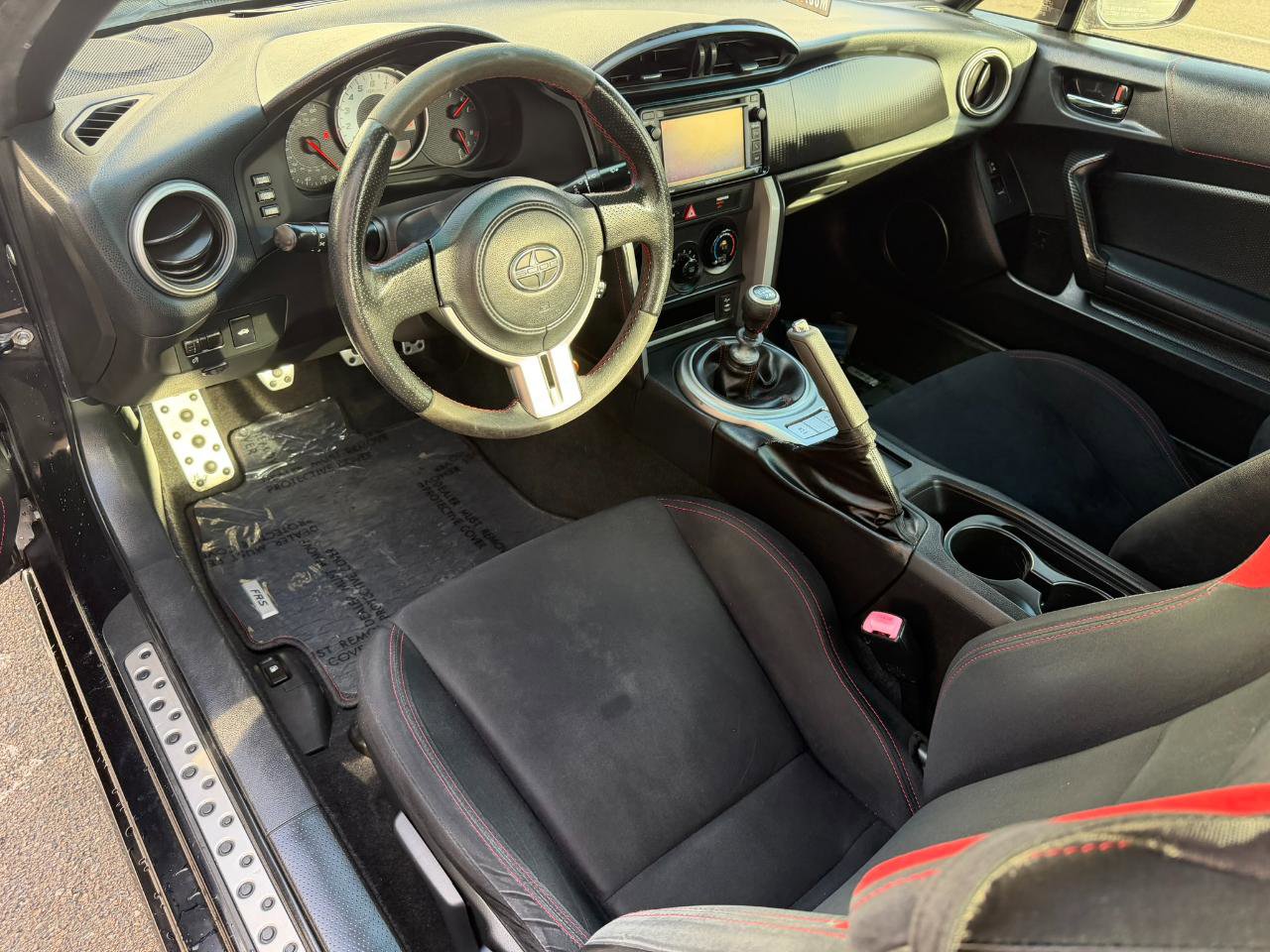 Used 2014 Scion FR-S image 26
