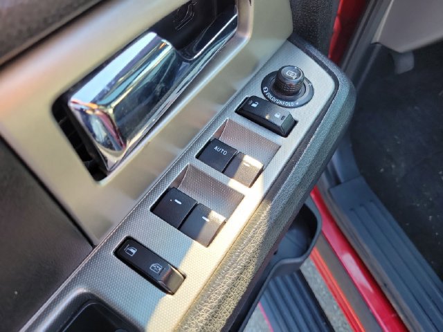 Used 2017 Ford Expedition EL Limited w/ Equipment Group 301A AWD/4WD image 22