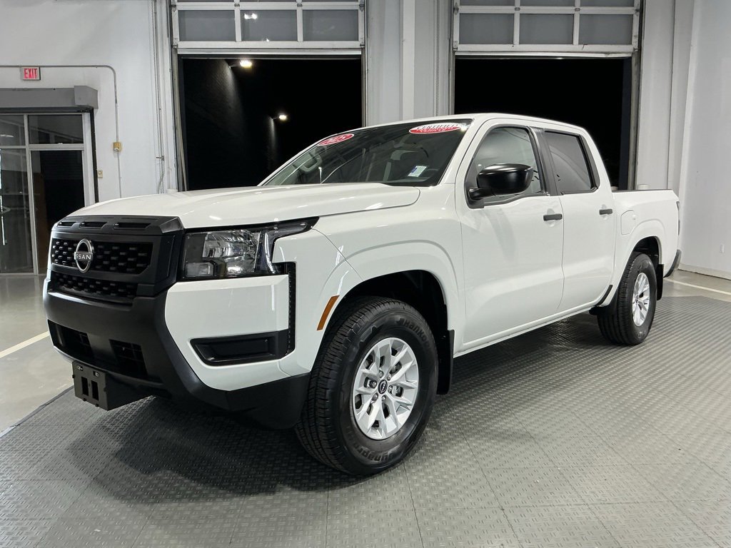 Used 2025 Nissan Frontier S w/ S Utility Package image 2