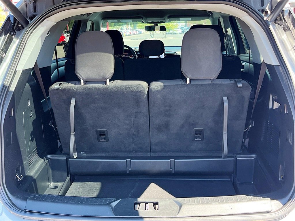 Used 2022 Ford Explorer XLT image 26